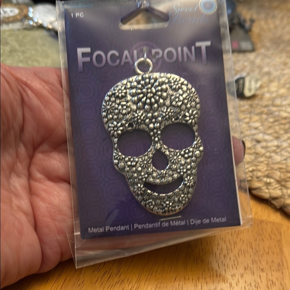 Focal Point Silver Skull Pendant - Picture 2 of 2